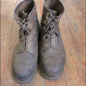 Doc Martens Airwalk 8 eyelet boot